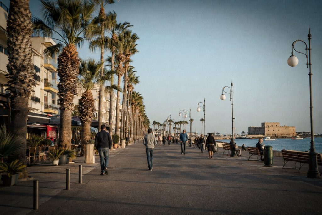 finikoudes-promenade-larnaka